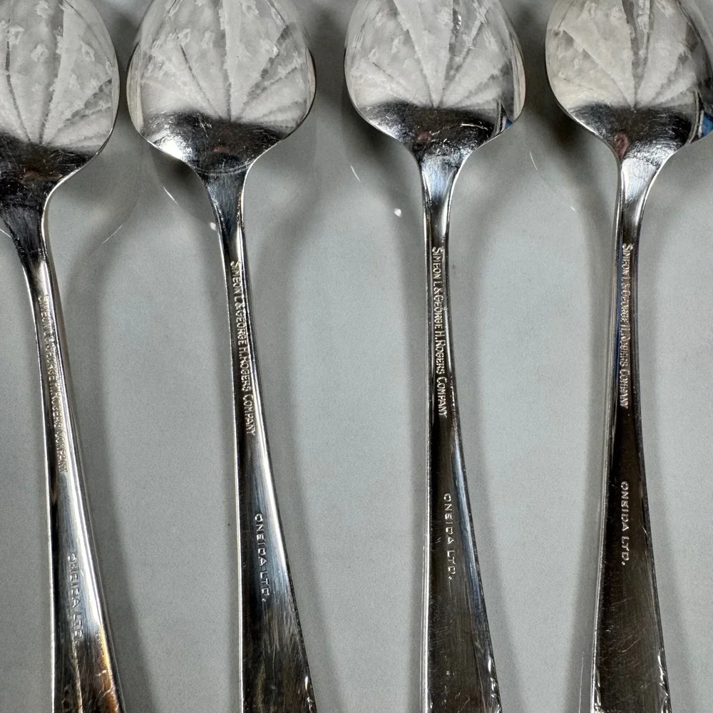 Set of 4 Oneida Simeon L & George H Rogers Silver Plated Teaspoons‎ Lot 4
